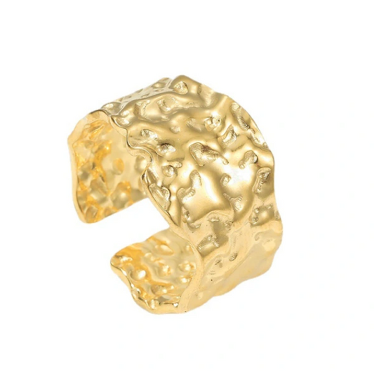 EROS IRREGULAR HAMMER PATERN ADJUSTABLE RING