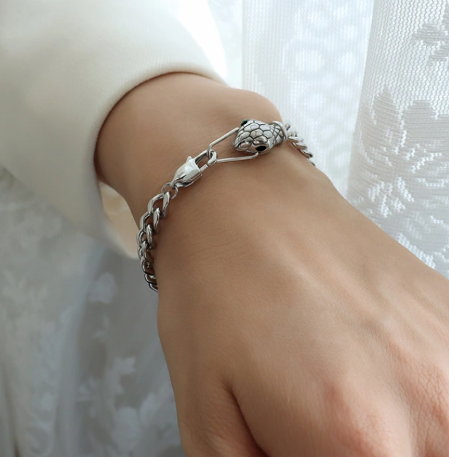 SINEA SNAKEHEAD CHAIN BRACELET