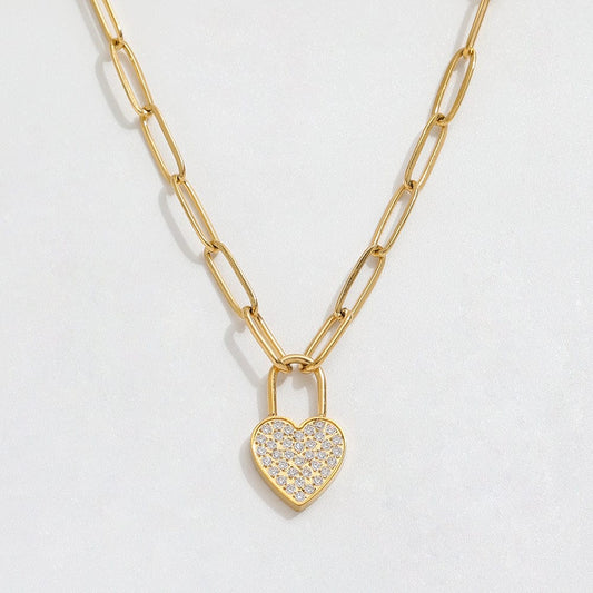AMORE HEART KEY NECKLACE