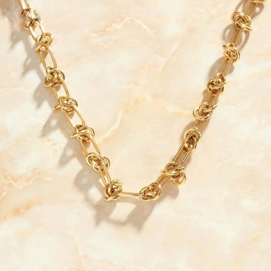 LILI KNOTTED CHAIN LINK NECKLACE