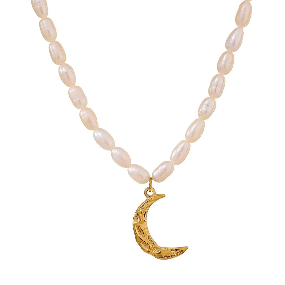 LUNA CRESENT GOLD MOON NATURAL PEARL NECKLACE
