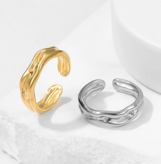TORI IRREGULAR WAVE ADJUSTABLE RING