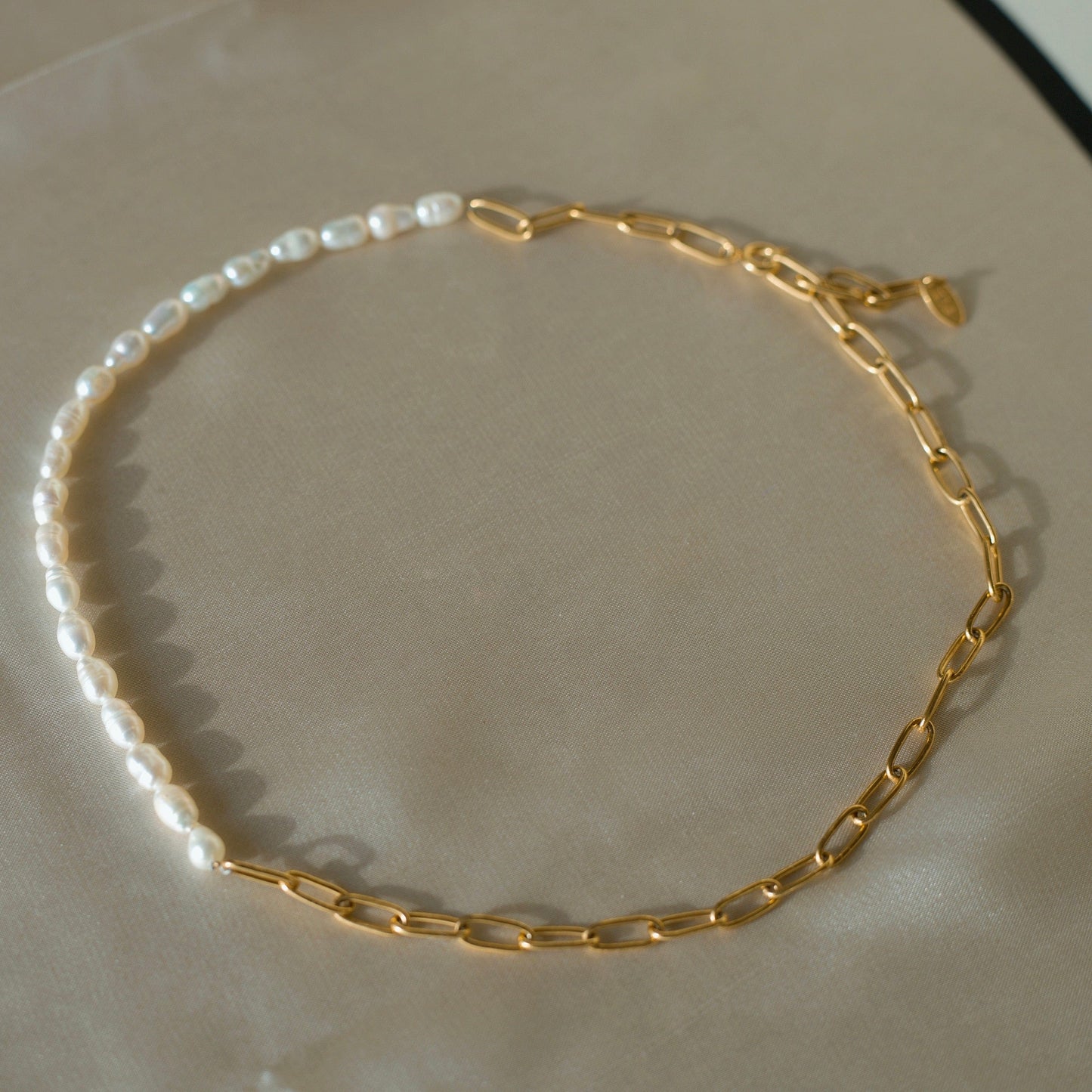 NINA HALF PEARL HALF CHAIN NECKLACE