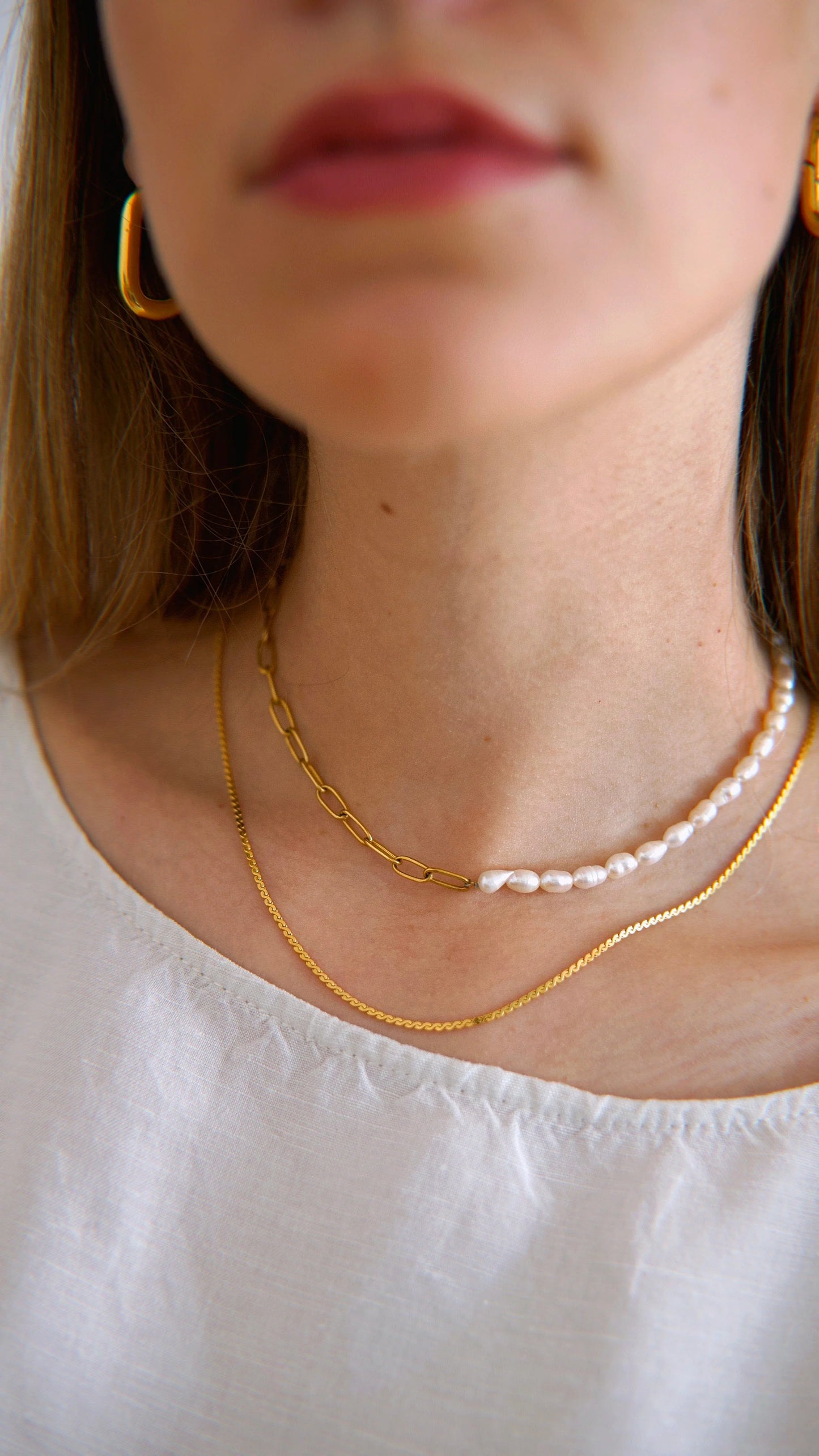 NINA HALF PEARL HALF CHAIN NECKLACE