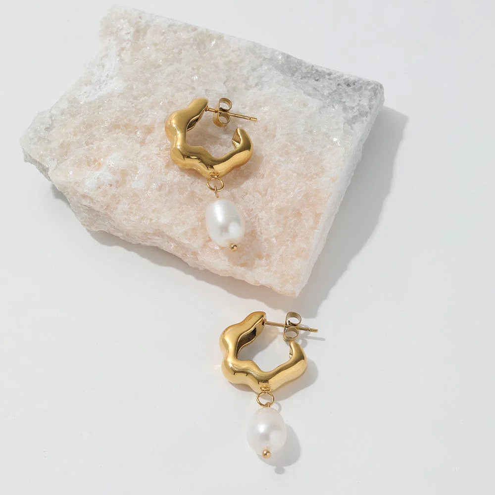 PAULINA PEARL EARRINGS