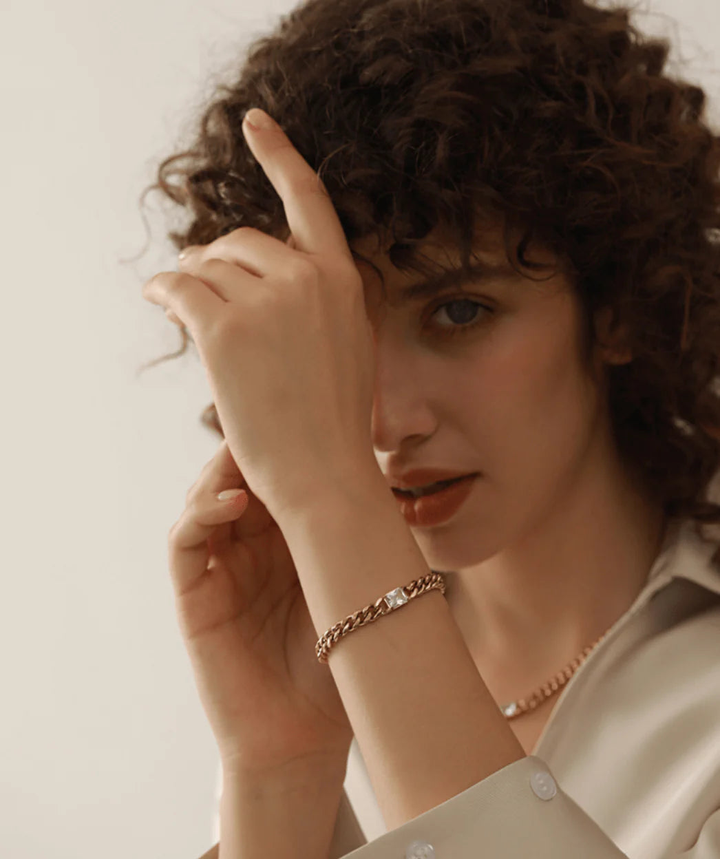 MIRA CUBAN LINK CHAIN BRACELET