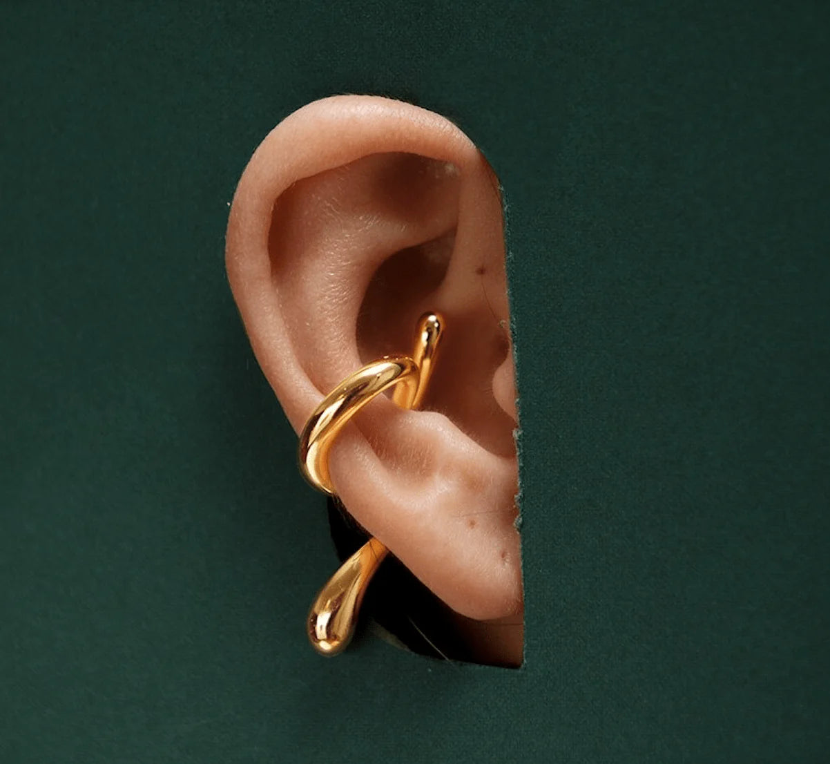 SERENA S-SHAPE CUFF NON-PERCING EARRINGS