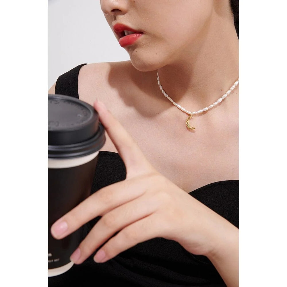 LUNA CRESENT GOLD MOON NATURAL PEARL NECKLACE